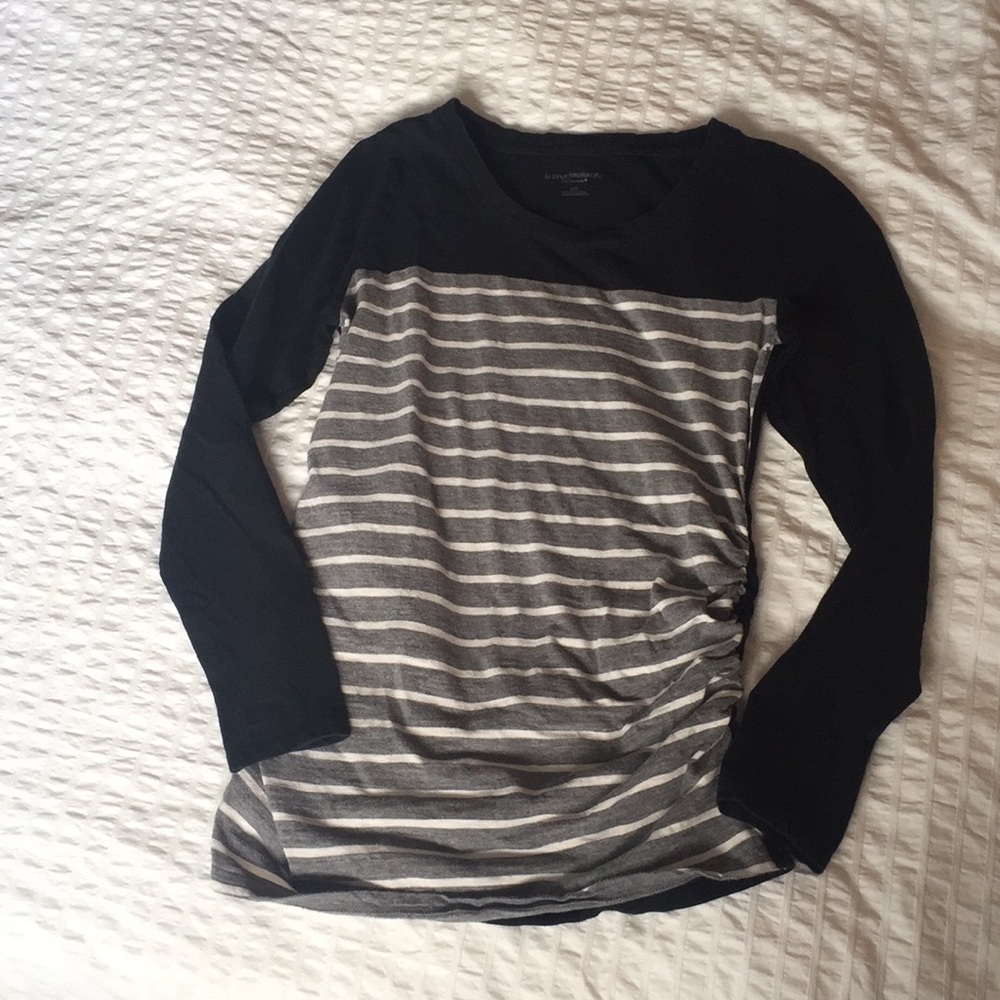 Black and grey long sleeve maternity tee